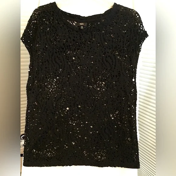 Mossimo black shirt. Size M - Picture 3 of 4